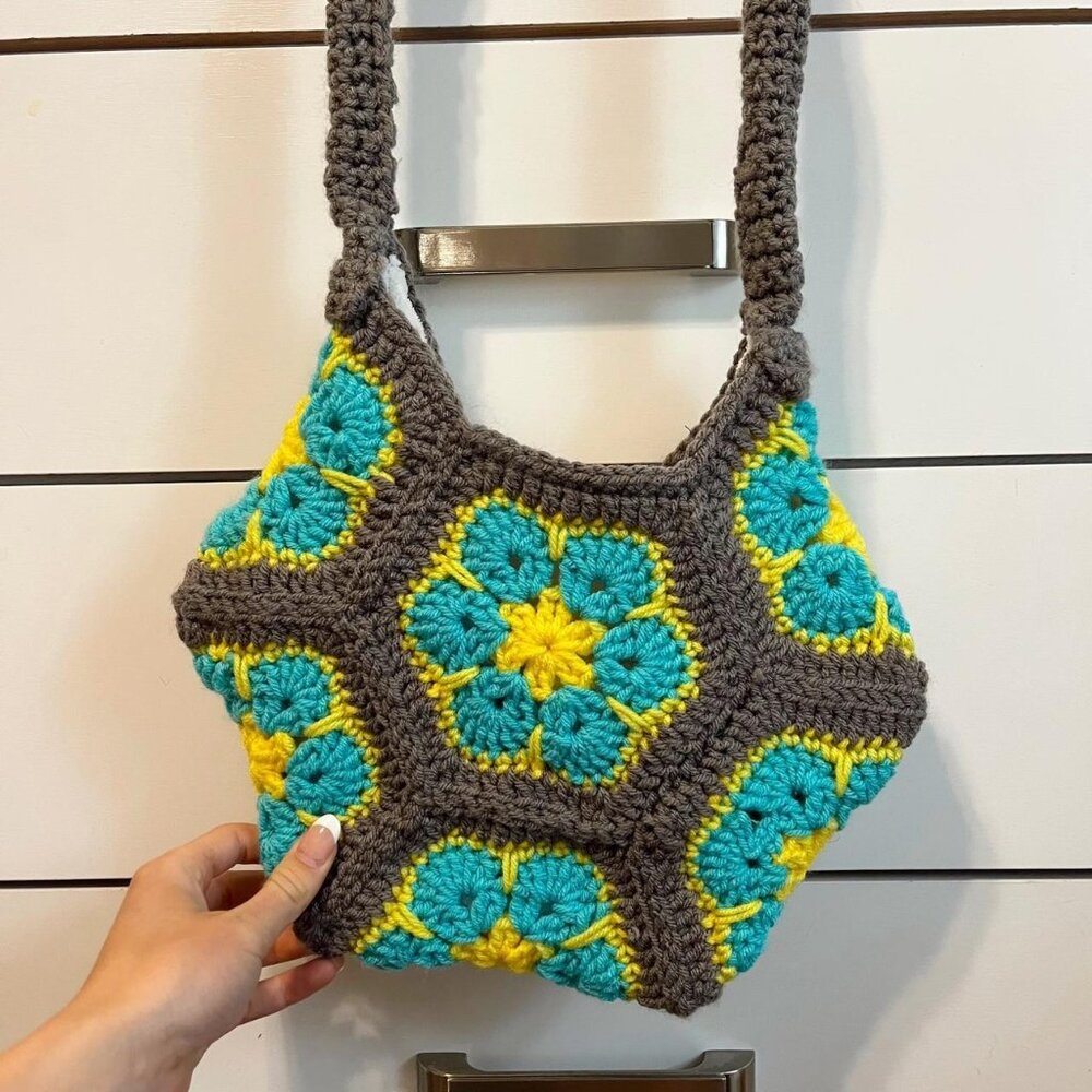 Grey Blue & Yellow Floral Knit Purse